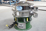 600型三次元振動篩，產(chǎn)量可達500kg/h。
